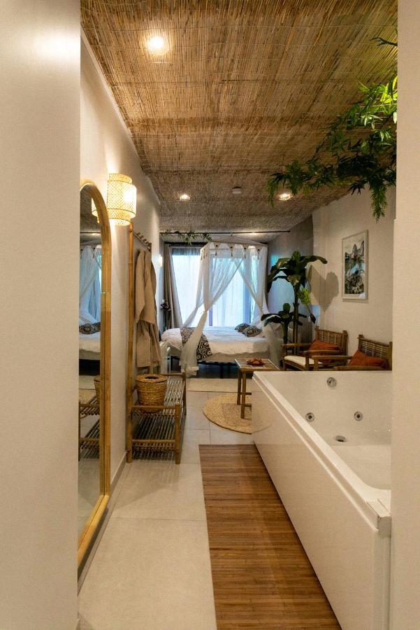 Bali Serenity Balneo Et Lit Rond Lagnieu Exterior photo